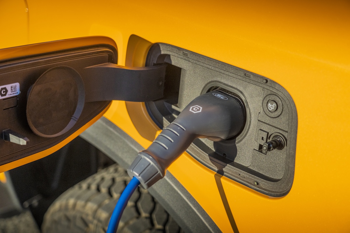 Ford Ranger PHEV: il pick-up ibrido plug-in senza compromessi Ford Ranger PHEV: il pick-up ibrido plug-in senza compromessi