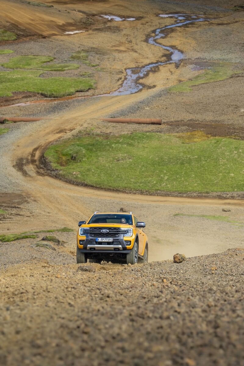 Ford Ranger PHEV: il pick-up ibrido plug-in senza compromessi Ford Ranger PHEV: il pick-up ibrido plug-in senza compromessi