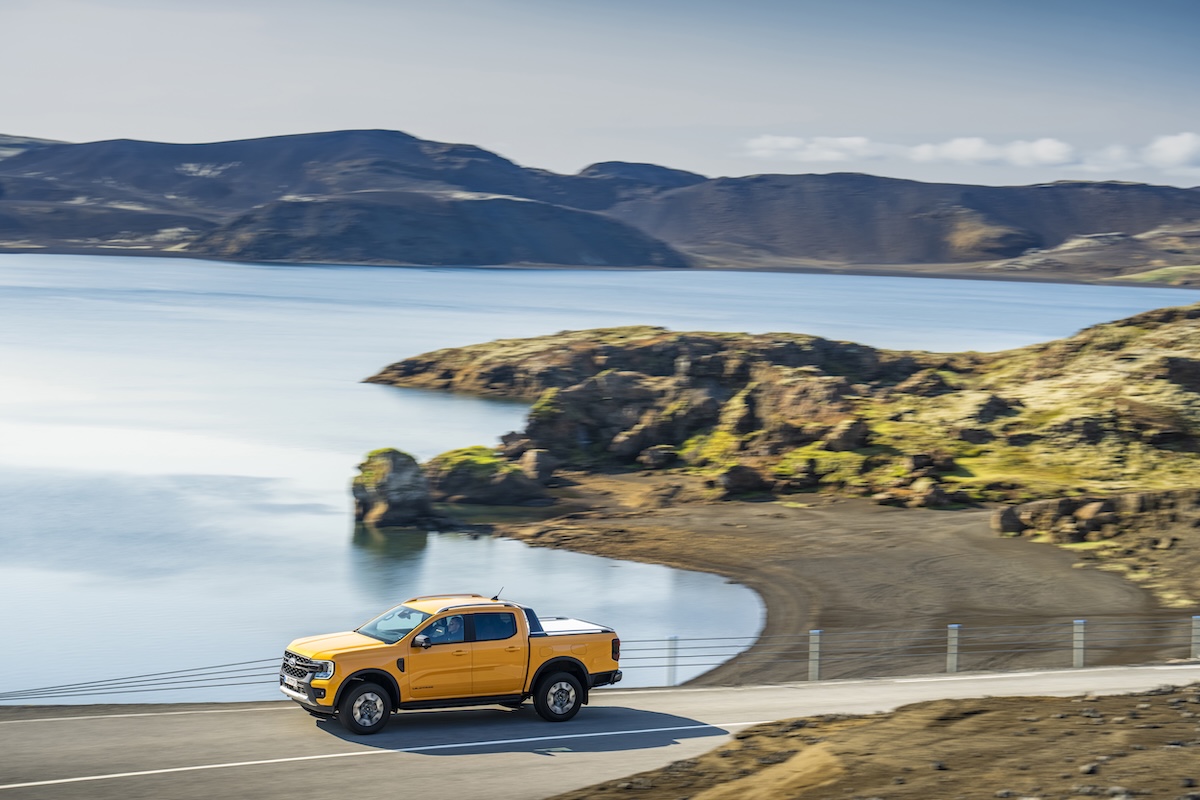 Ford Ranger PHEV: il pick-up ibrido plug-in senza compromessi Ford Ranger PHEV: il pick-up ibrido plug-in senza compromessi