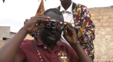 Gli occhiali smart per ciechi creati da uno studente in Mozambico