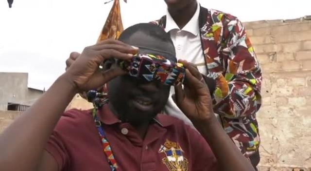 Gli occhiali smart per ciechi creati da uno studente in Mozambico