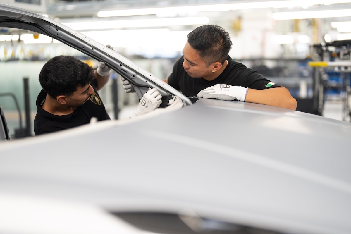 Lamborghini pubblica il primo Report di Sostenibilità: un nuovo standard per l’industria delle supercar Lamborghini pubblica il primo Report di Sostenibilità: un nuovo standard per l’industria delle supercar