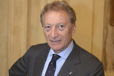 Coni, Buonfiglio nuovo presidente. Sconfitta Forza Italia, passa la linea Meloni (vicina a Malagò). Vendetta leghista contro gli azzurri