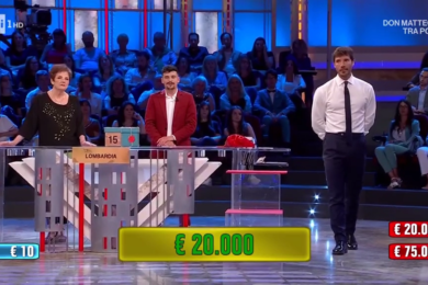 Affari Tuoi, Alessio commuove il pubblico: “Vedere sorridere mia nonna vale più di 20mila euro”