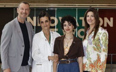 Amadeus e la moglie Giovanna con Fondazione Humanitas per sostenere il progetto AYA