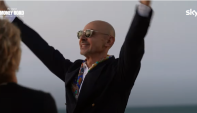 Money Road, lusso sullo yacht di Enzo Miccio: chi ha ceduto alla tentazione da 3000 euro?