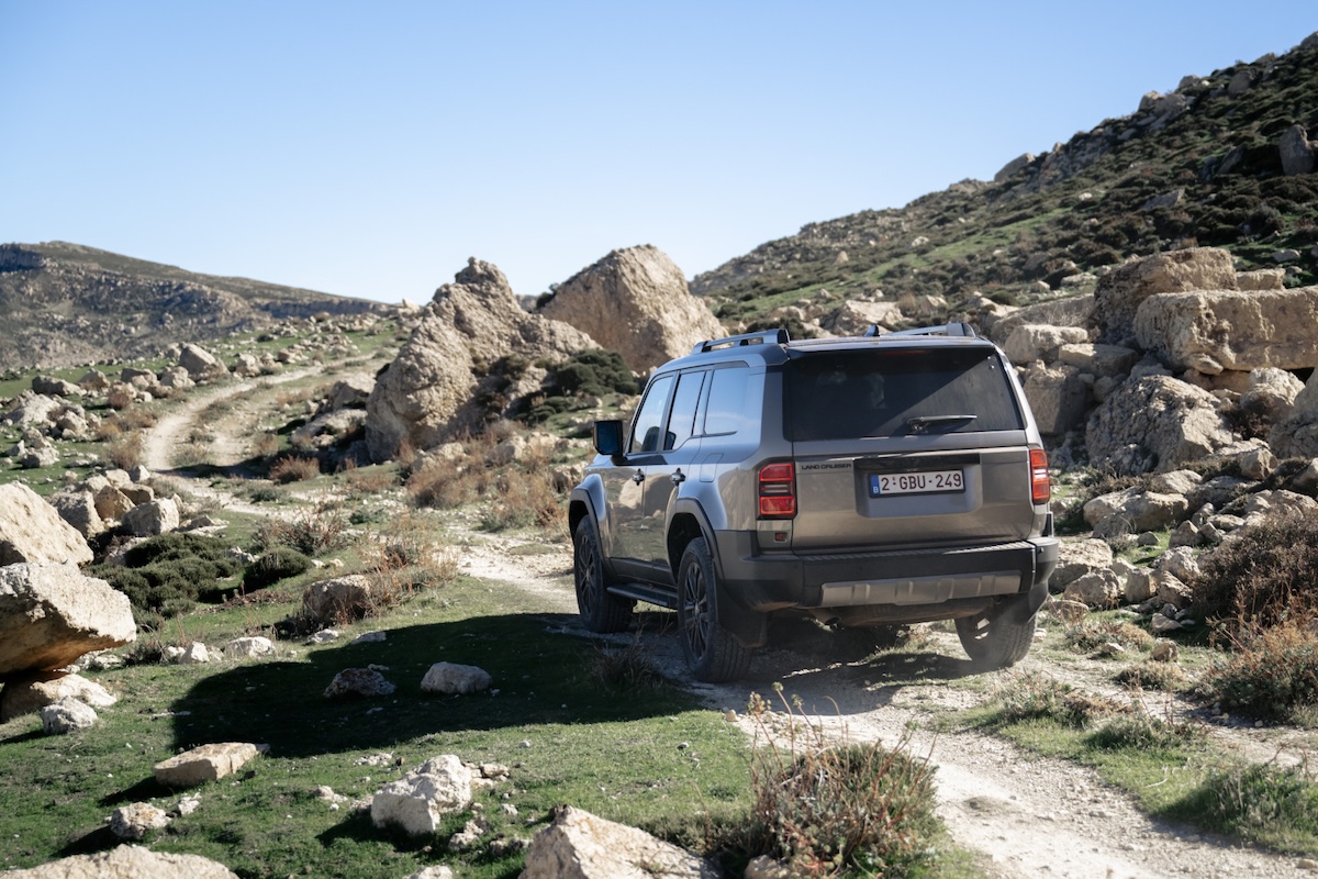 Il nuovo Toyota Land Cruiser ora anche hybrid: leggenda e tecnologia a 48V Il nuovo Toyota Land Cruiser ora anche hybrid: leggenda e tecnologia a 48V