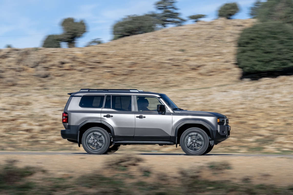 Il nuovo Toyota Land Cruiser ora anche hybrid: leggenda e tecnologia a 48V Il nuovo Toyota Land Cruiser ora anche hybrid: leggenda e tecnologia a 48V