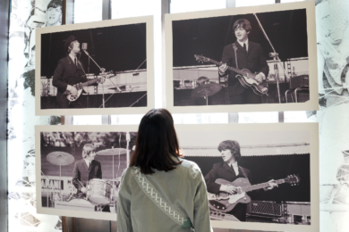 Intesa Sanpaolo: alle Gallerie d’Italia di Milano la mostra ‘Tutti pazzi per i Beatles’