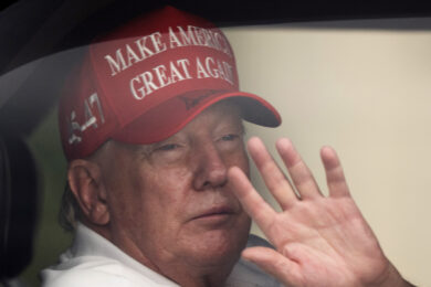 Trump usa la strategia del “falco”. Un “giocatore d’azzardo” che ama le situazioni fortemente adrenaliniche