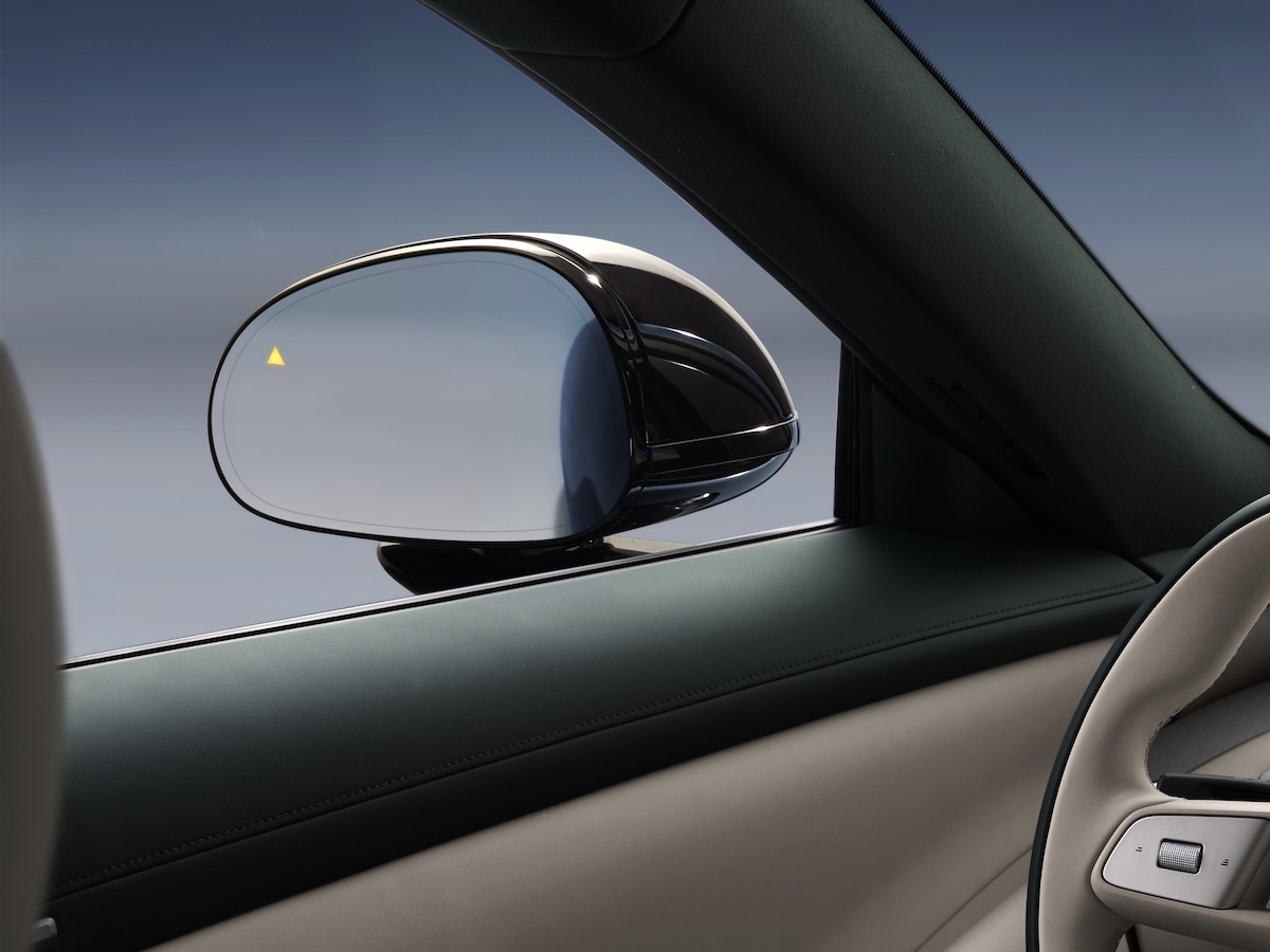 Xiaomi YU7: 240.000 ordini in 18 ore per il SUV elettrico che fa tremare il mercato