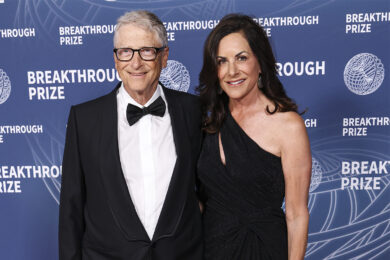 Chi è Paula Hurd, la futura sposa di Bill Gates che sogna una cerimonia extra lusso a Venezia come Jeff Bezos