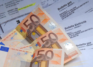 Bollette luce e gas, cambia tutto. Da luglio arriva il bonus da 200 euro e il nuovo “scontrino dell’energia”: ecco come funziona