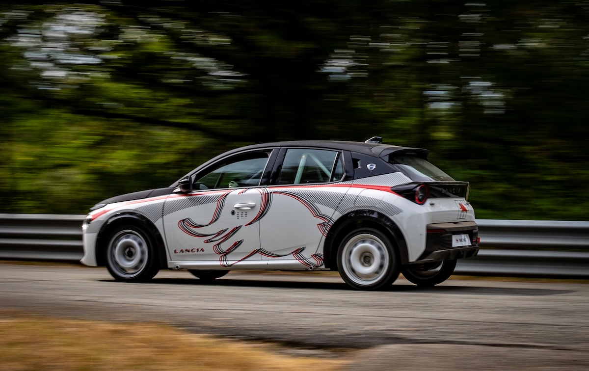 Lancia HF Racing: 145 CV per iniziare a correre Lancia HF Racing: 145 CV per iniziare a correre