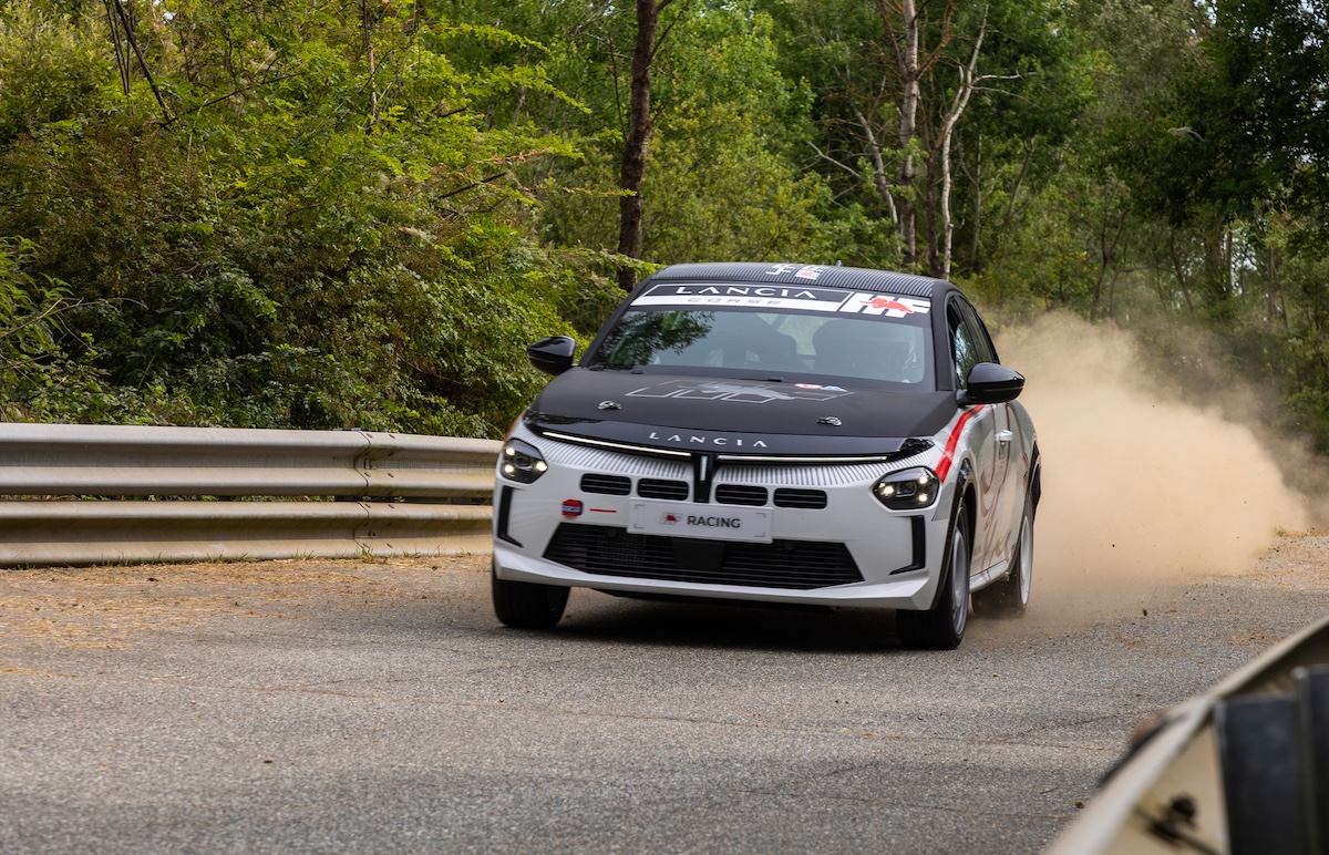 Lancia HF Racing: 145 CV per iniziare a correre Lancia HF Racing: 145 CV per iniziare a correre