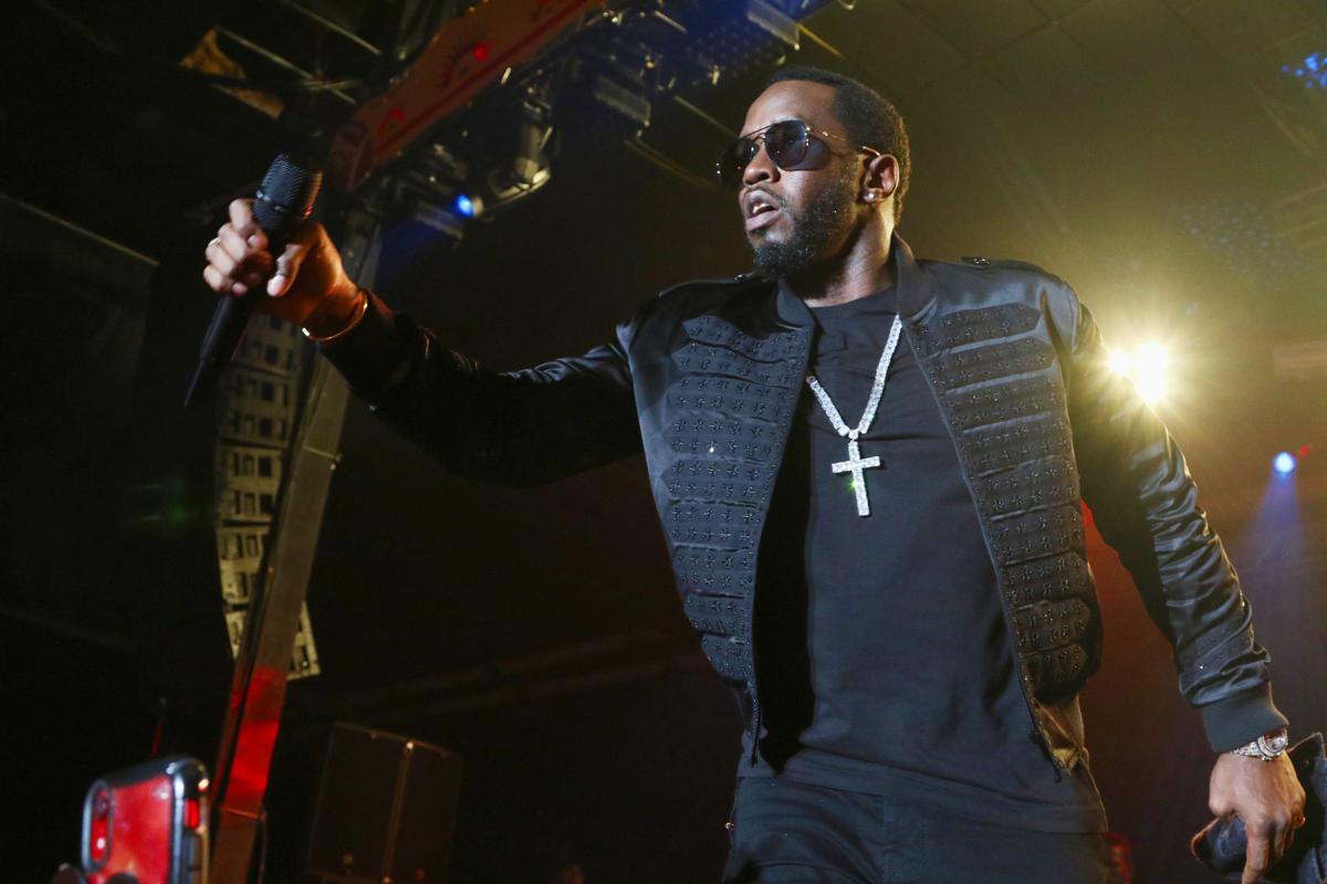 Sean “Diddy” Combs dichiarato “non colpevole” per traffico sessuale – Si inginocchia e prega dopo sentenza, ‘mamma ti amo’ Sean “Diddy” Combs dichiarato “non colpevole” per traffico sessuale – Si inginocchia e prega dopo sentenza, ‘mamma ti amo’
