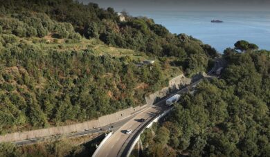 Caldo record e problemi all’asfalto, si bloccano anche le autostrade. Disagi sull’A4 Venezia-Milano: chiusi i caselli di Verona Sud e Est