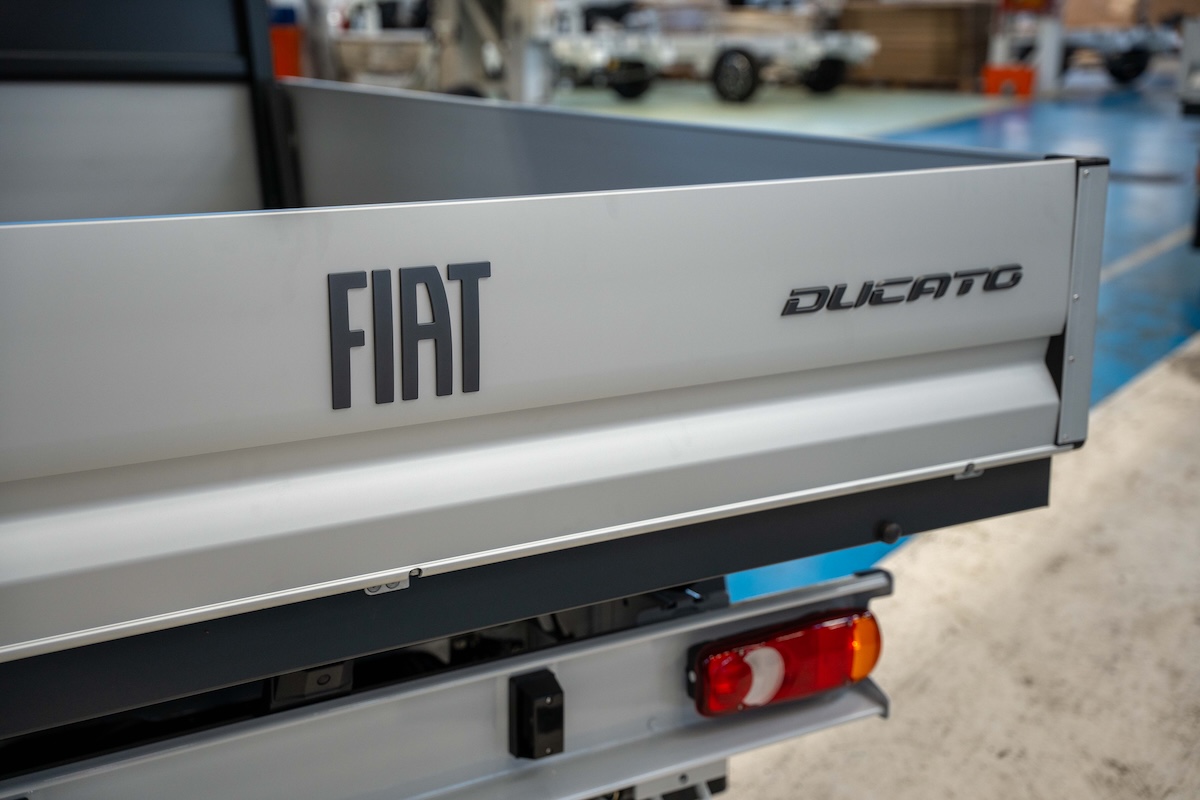 Stellantis Cargo Box BEV: ad Atessa nasce il maxi van elettrico che rivoluziona il trasporto professionale