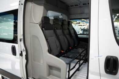 Stellantis Cargo Box BEV: ad Atessa nasce il maxi van elettrico che rivoluziona il trasporto professionale