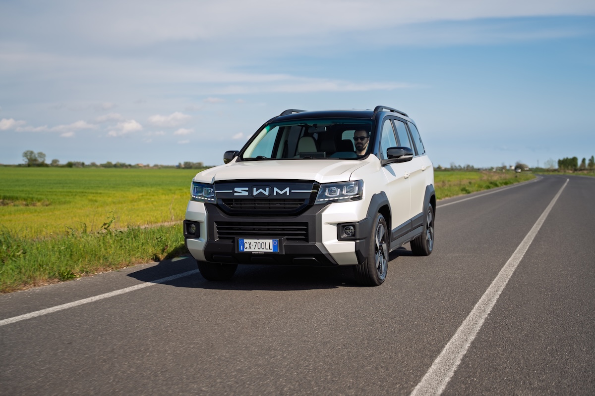 G03F Super Hybrid, la svolta di SWM: il SUV che punta dritto al cuore del segmento C