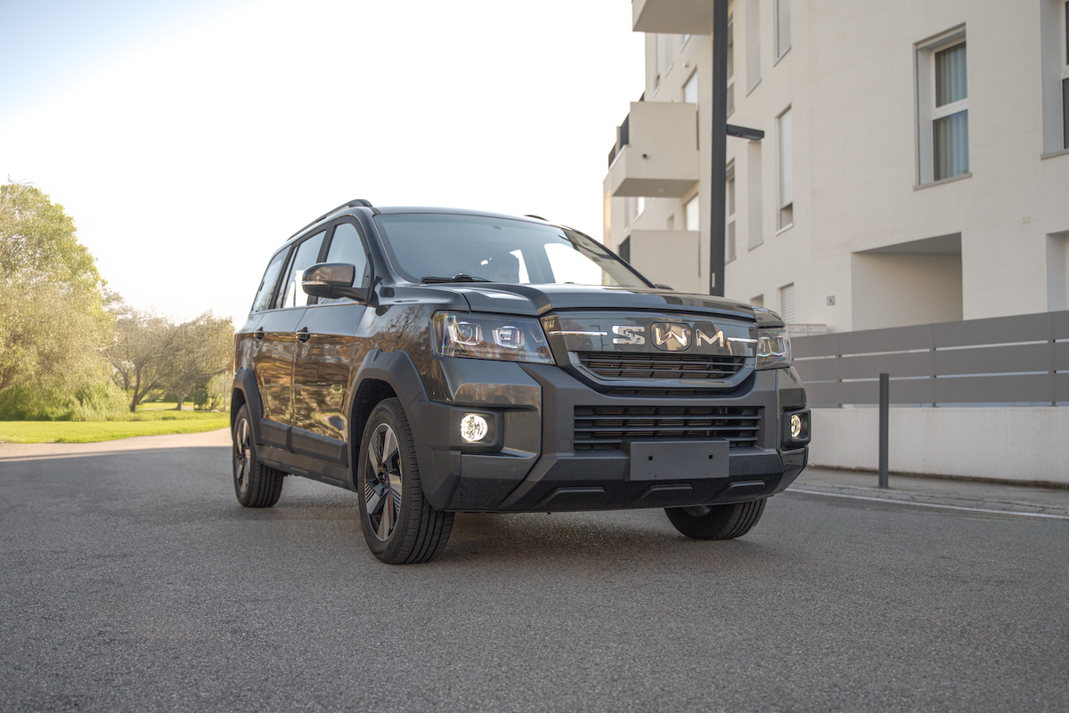 G03F Super Hybrid, la svolta di SWM: il SUV che punta dritto al cuore del segmento C