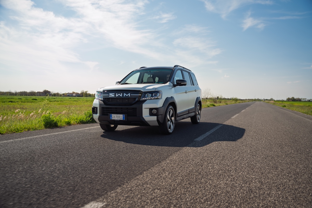 G03F Super Hybrid, la svolta di SWM: il SUV che punta dritto al cuore del segmento C