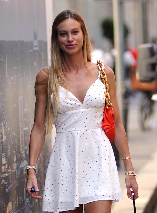 Taylor Mega indagata per estorsione per un paio di orecchini da 53mila euro. L’accusa dell’ex fidanzato