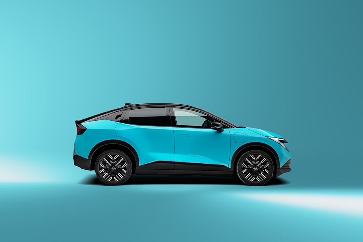 Nissan LEAF 2025: l’elettrica che parla europeo, corre per 604 km e si comanda con Google