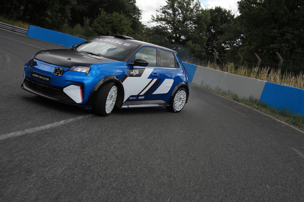 Alpine A290 Rallye: la prima auto da rally elettrica per clienti debutta in Francia Alpine A290 Rallye: la prima auto da rally elettrica per clienti debutta in Francia