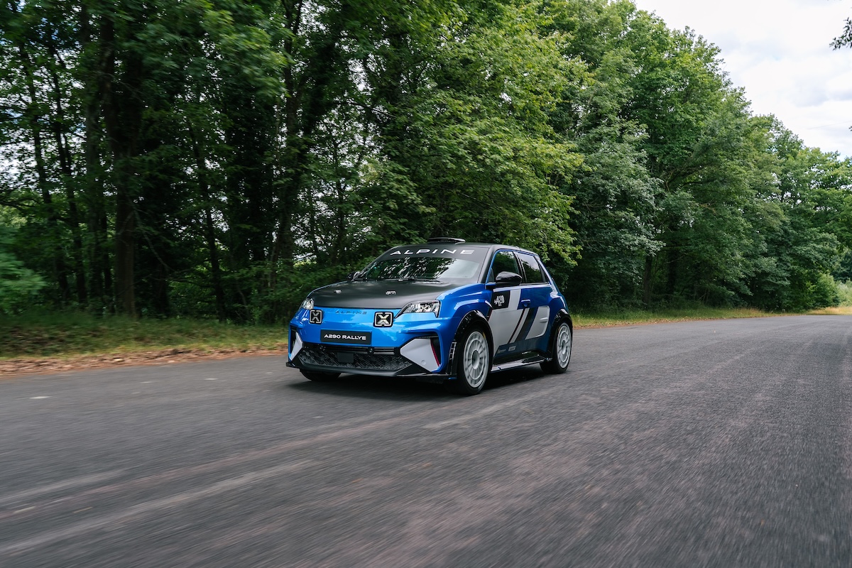 Alpine A290 Rallye: la prima auto da rally elettrica per clienti debutta in Francia Alpine A290 Rallye: la prima auto da rally elettrica per clienti debutta in Francia