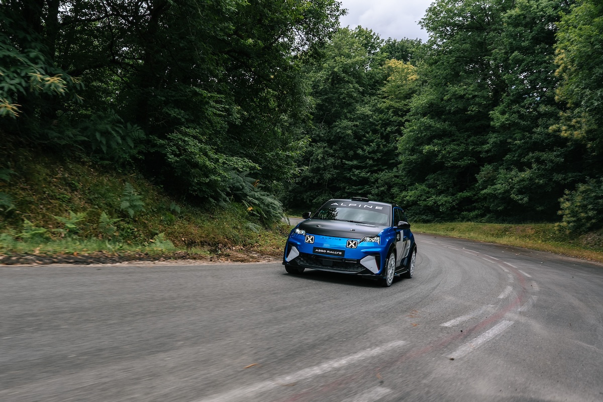 Alpine A290 Rallye: la prima auto da rally elettrica per clienti debutta in Francia Alpine A290 Rallye: la prima auto da rally elettrica per clienti debutta in Francia