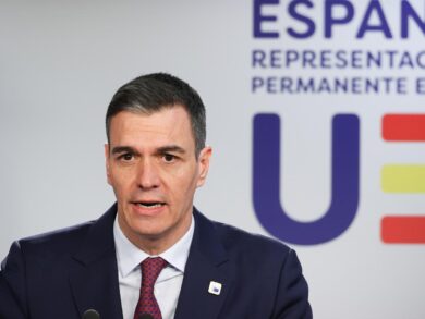 Ceuta, martedì la riunione dei ministri dell’Interno dei Paesi Ue. Sanchez: “Stop a Schengen dettato da ignoranza o interessi politici”