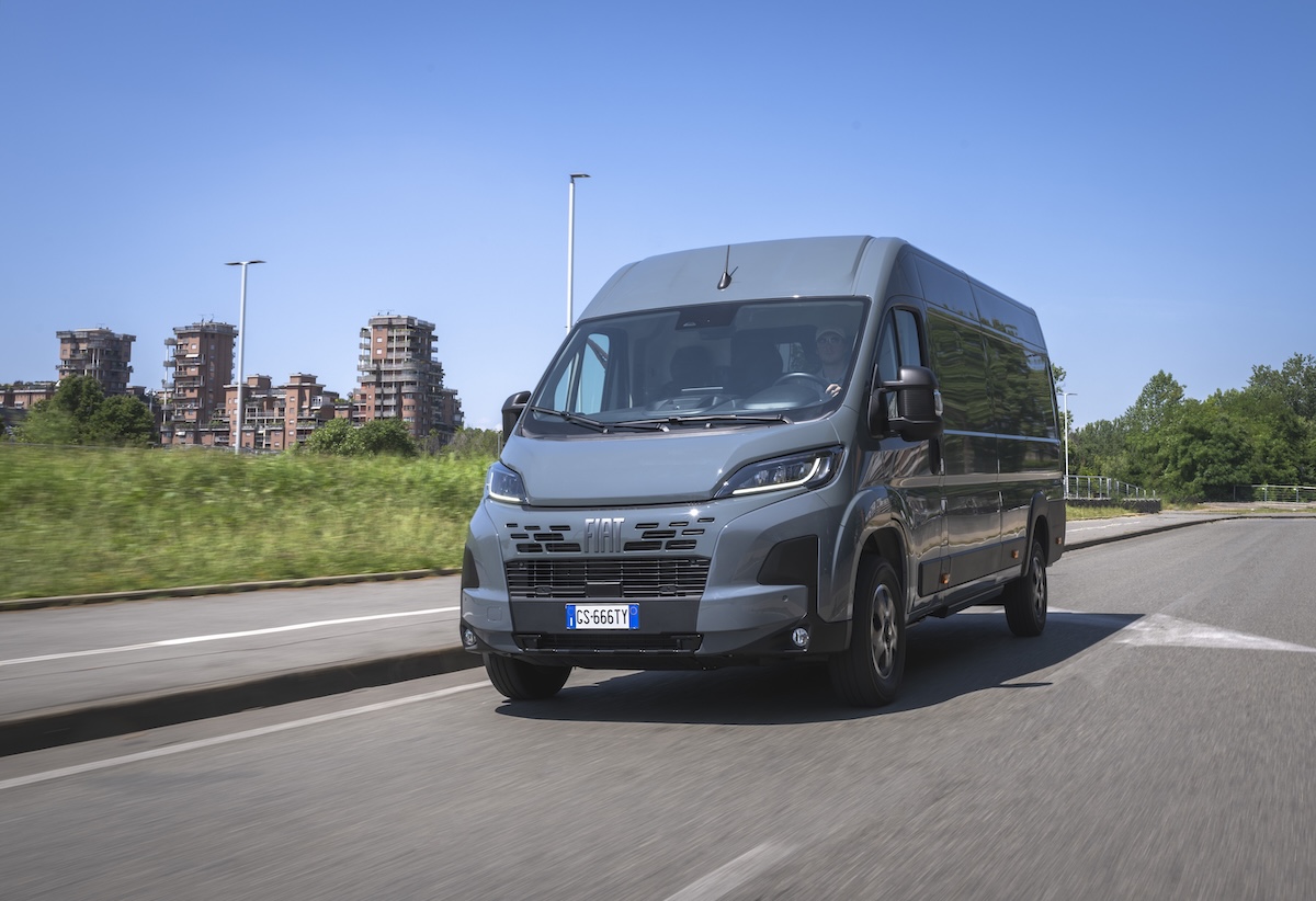 FIAT Ducato Cargo Box BEV: al via la produzione elettrica ad Atessa FIAT Ducato Cargo Box BEV: al via la produzione elettrica ad Atessa