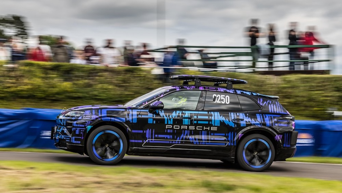 Porsche nuovo Cayenne Electric: prestazioni e versatilità da record Porsche nuovo Cayenne Electric: prestazioni e versatilità da record