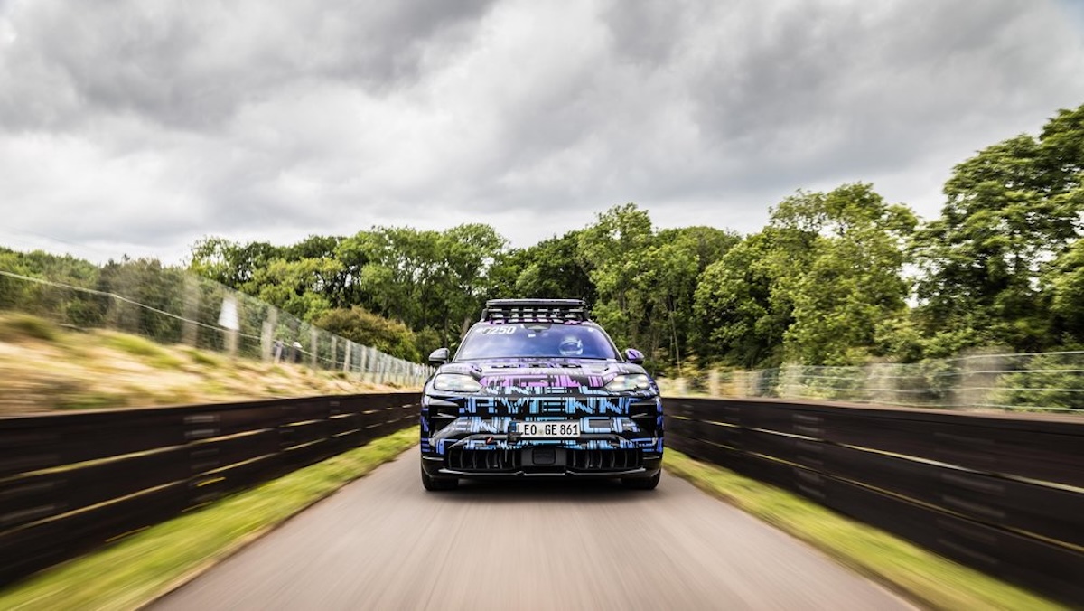 Porsche nuovo Cayenne Electric: prestazioni e versatilità da record Porsche nuovo Cayenne Electric: prestazioni e versatilità da record