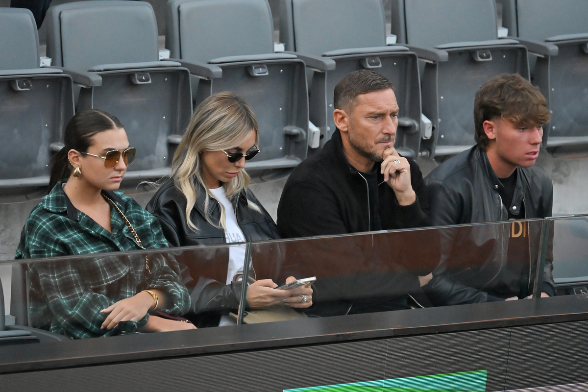 Francesco Totti-Ilary Blasi, guerra dei Rolex: il tribunale conferma l’“affido condiviso” degli orologi
