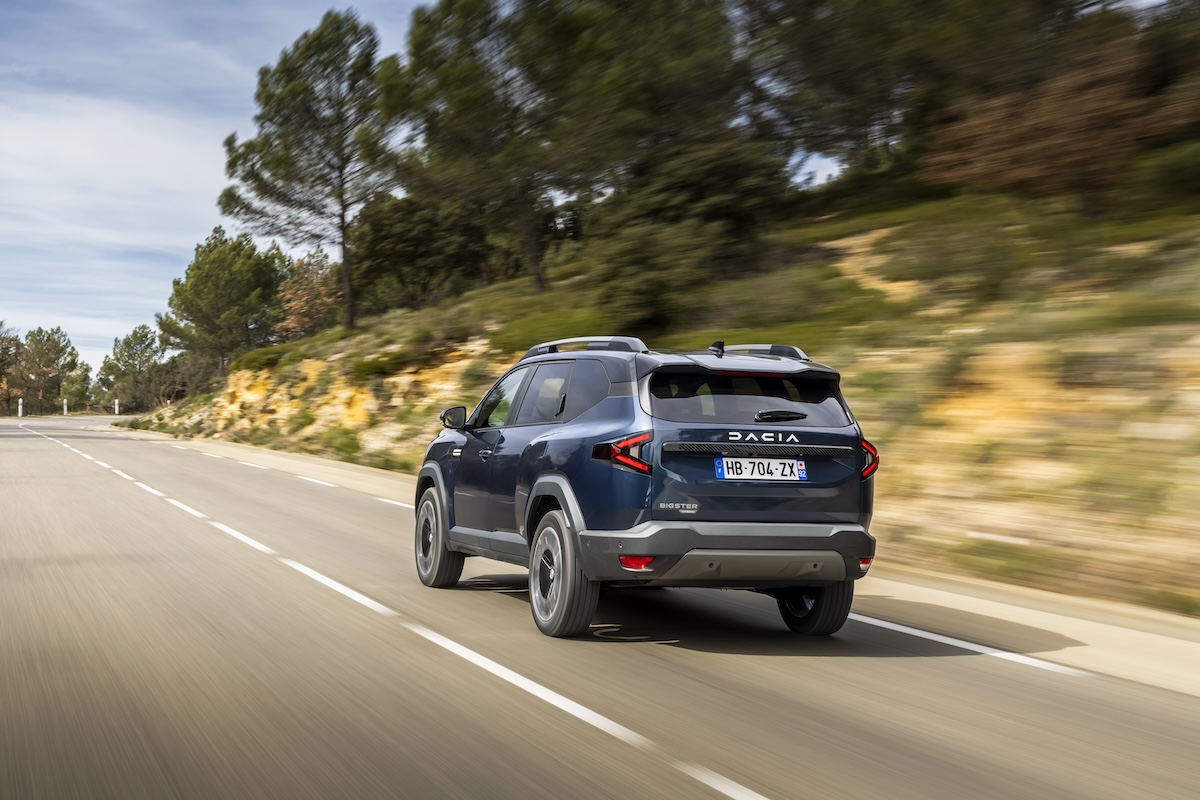 Dacia Bigster: spazio e modularità da record per il nuovo SUV familiare Dacia Bigster: spazio e modularità da record per il nuovo SUV familiare