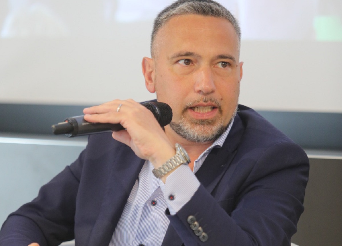 Mobilità e divieti, Lucente (Regione Lombardia: “Milano? Provvedimenti disgustosi. Noi abbiamo un’altra idea di transizione” Mobilità e divieti, Lucente (Regione Lombardia: “Milano? Provvedimenti disgustosi. Noi abbiamo un’altra idea di transizione”