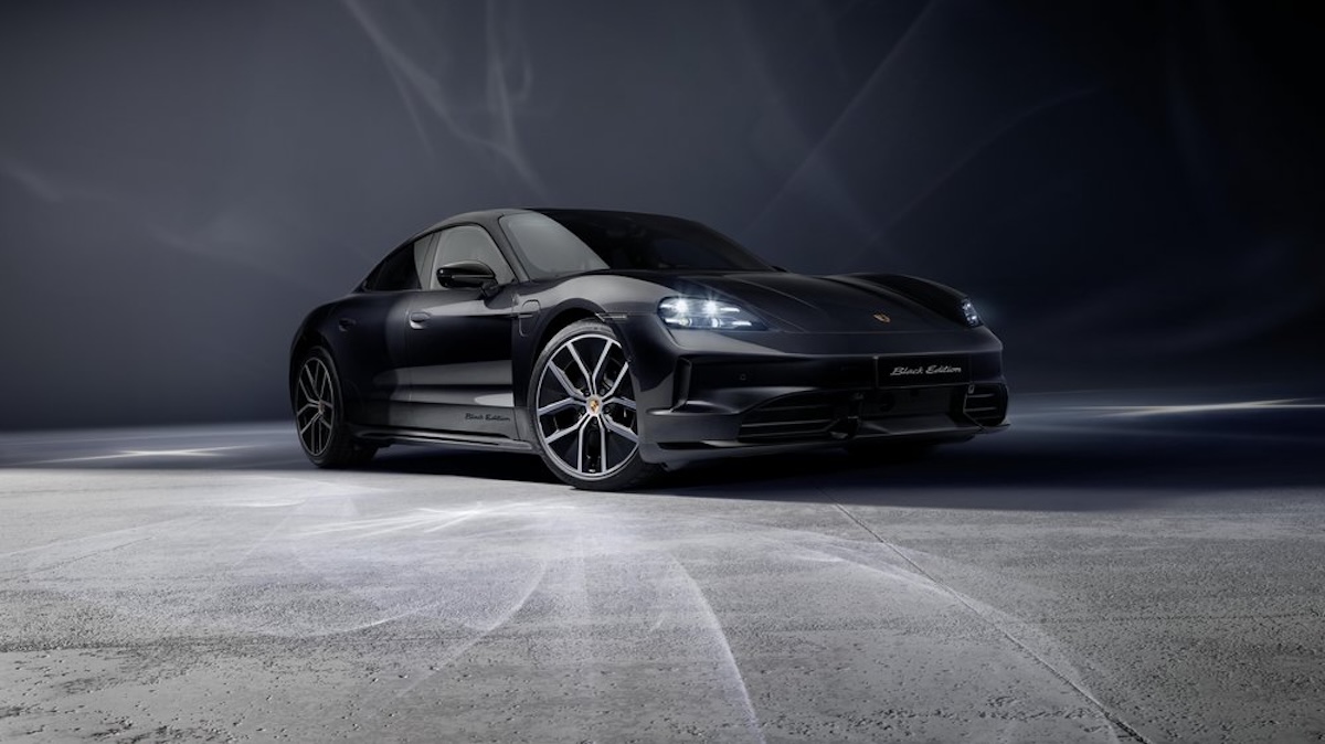 Porsche Black Edition: eleganza in nero per Taycan e Cayenne 2025