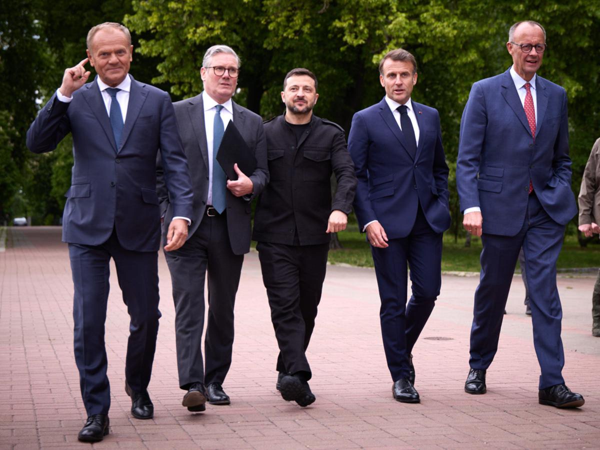Ucraina, la call dei Volenterosi. Meloni: “Fondamentale l’unità dell’Occidente”. Zelensky: “C’è bisogno delle sanzioni Usa” Ucraina, la call dei Volenterosi. Meloni: “Fondamentale l’unità dell’Occidente”. Zelensky: “C’è bisogno delle sanzioni Usa”