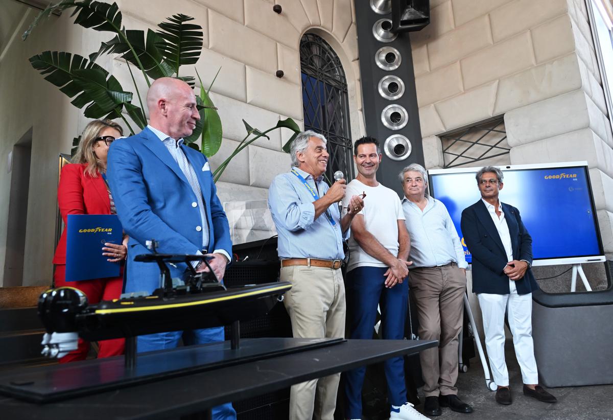 GOODYEAR CARBON 35 un nuovo gioiello del mare