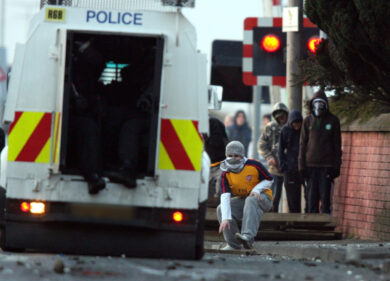 Orrore in Irlanda, si scava nel giardino di una struttura cattolica: 800 bimbi sepolti