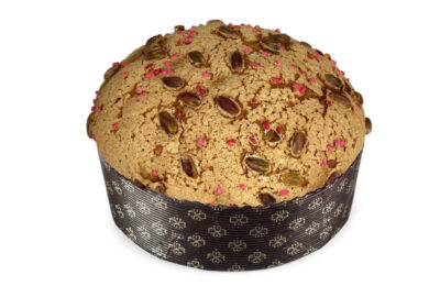 Panettoni d’estate, non solo sotto l’albero: Albicocca, Ananas, Pistacchio e… dalla Sicilia ecco i dolci sotto l’ombrellone