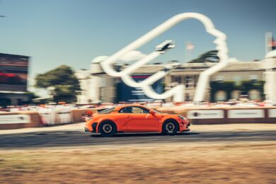 Alpine incanta a Goodwood 2025 con A110 R Ultime e novità elettriche