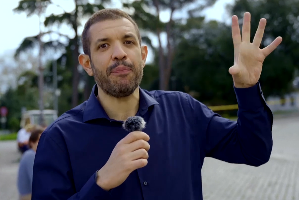 In & Out – Niente di serio, Francesco De Carlo presenta la puntata di “Benvenuti in Italia” – Video In & Out – Niente di serio, Francesco De Carlo presenta la puntata di “Benvenuti in Italia” – Video