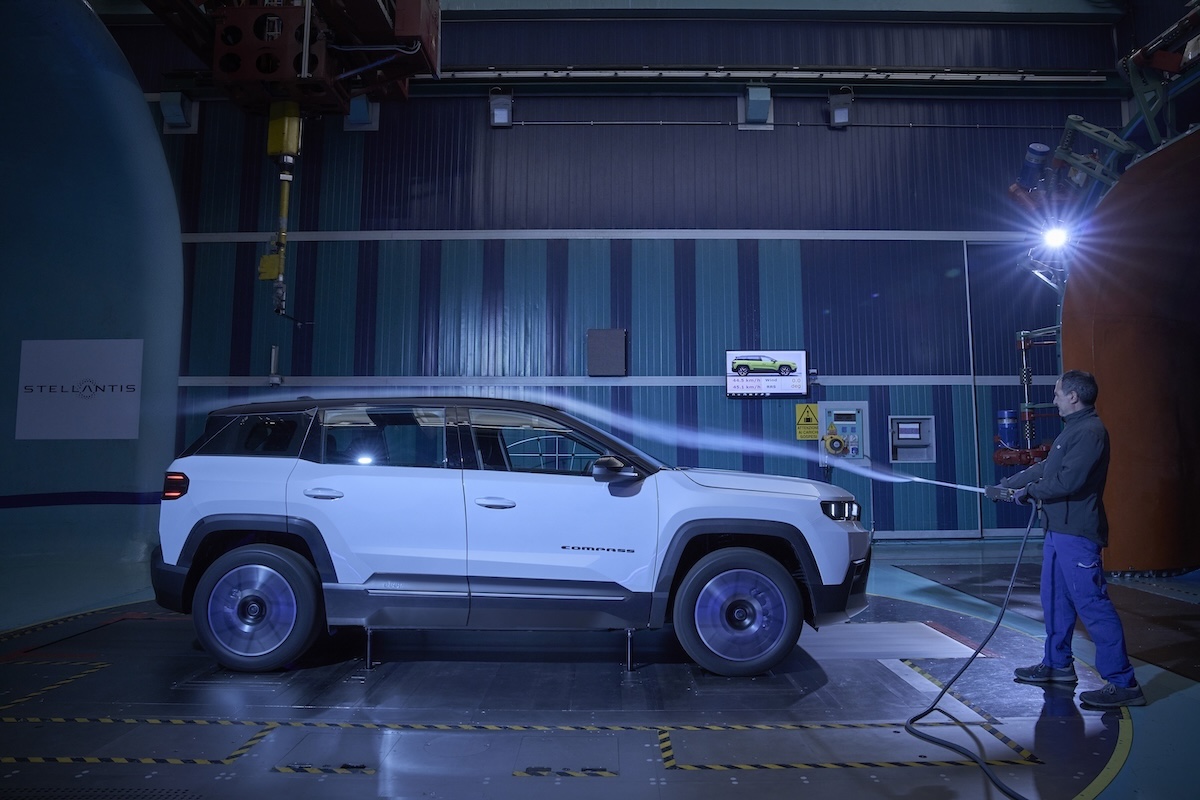 Nuova Jeep Compass: il SUV elettrico che unisce stile iconico, autonomia record e aerodinamica da primato Nuova Jeep Compass: il SUV elettrico che unisce stile iconico, autonomia record e aerodinamica da primato