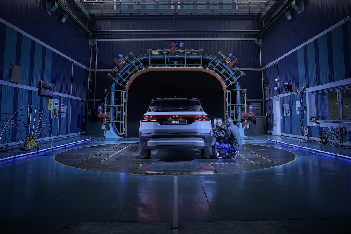 Nuova Jeep Compass: il SUV elettrico che unisce stile iconico, autonomia record e aerodinamica da primato Nuova Jeep Compass: il SUV elettrico che unisce stile iconico, autonomia record e aerodinamica da primato