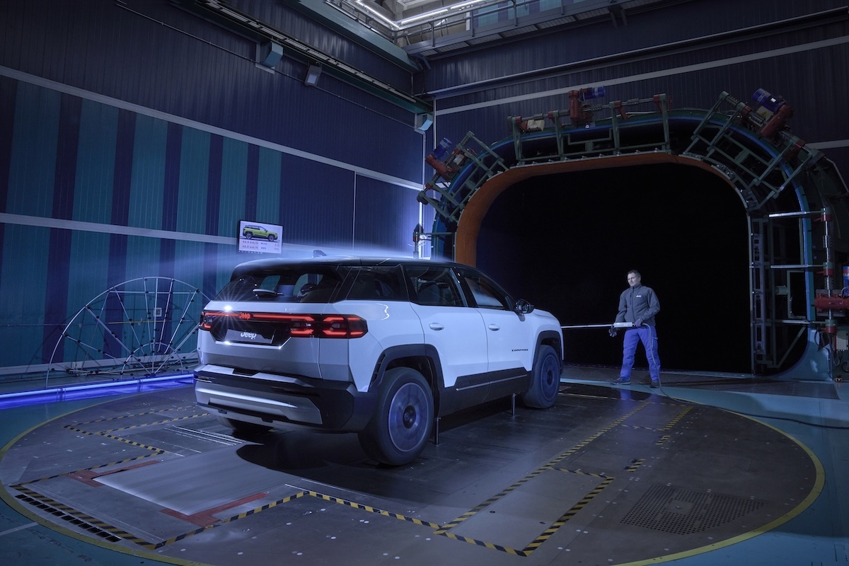 Nuova Jeep Compass: il SUV elettrico che unisce stile iconico, autonomia record e aerodinamica da primato Nuova Jeep Compass: il SUV elettrico che unisce stile iconico, autonomia record e aerodinamica da primato