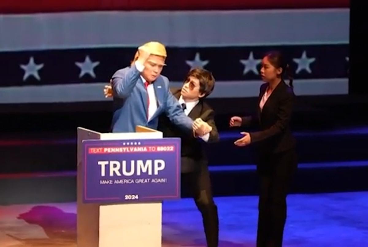 Il musical su Trump spopola a Hong Kong: satira, meme e sold out ogni sera Il musical su Trump spopola a Hong Kong: satira, meme e sold out ogni sera