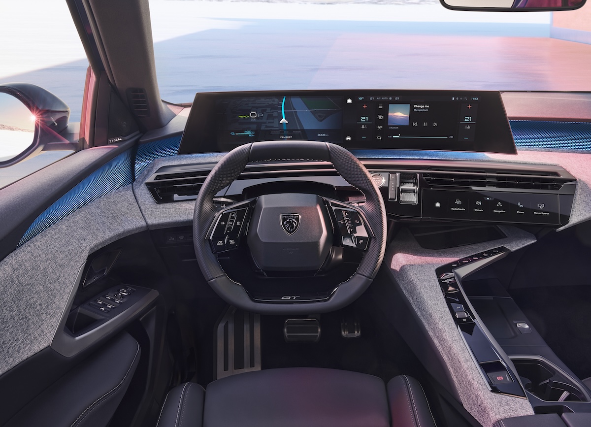 Peugeot apre gli ordini per il nuovo E-3008 325 Dual Motor GT